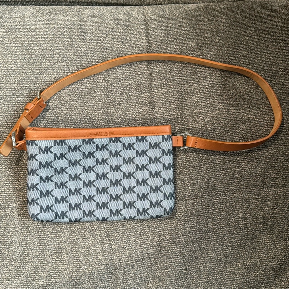 Michael Kors Fanny pack. Never used